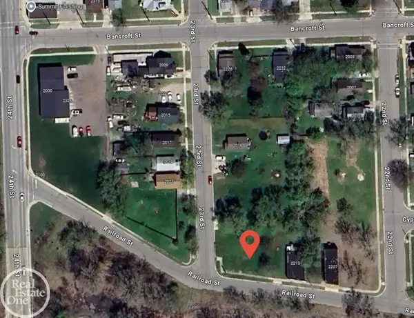 2203 VL Railroad, Port Huron, MI 48060