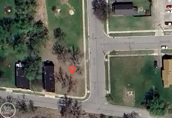 2200 VL Railroad, Port Huron, MI 48060
