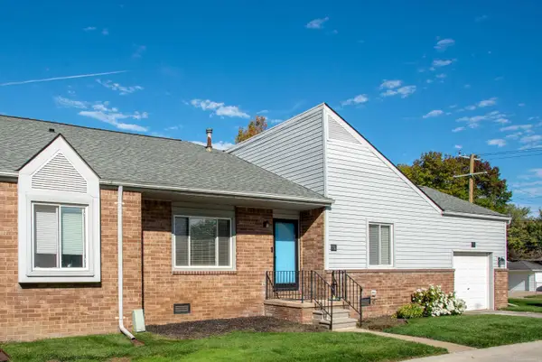 701 Claire Pointe, Saint Clair Shores, MI 48081