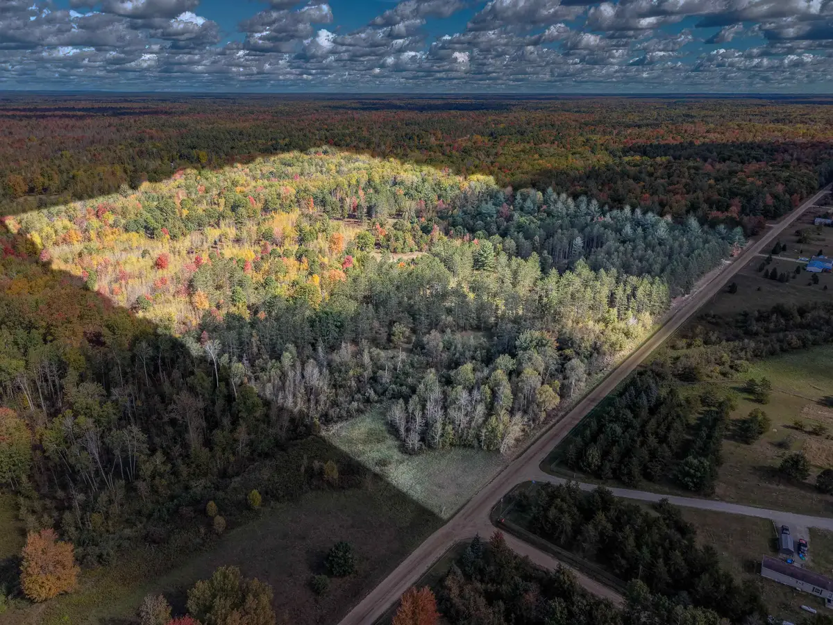806 Mckimmy, Gladwin, MI 48624 - #1