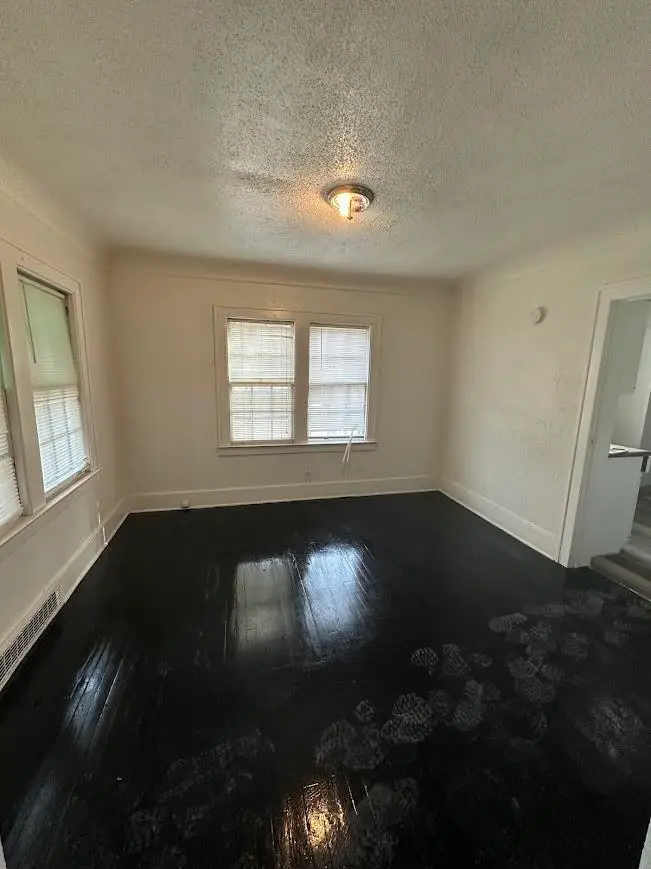 125 W Mcclellan, Flint, MI 48505 - #2