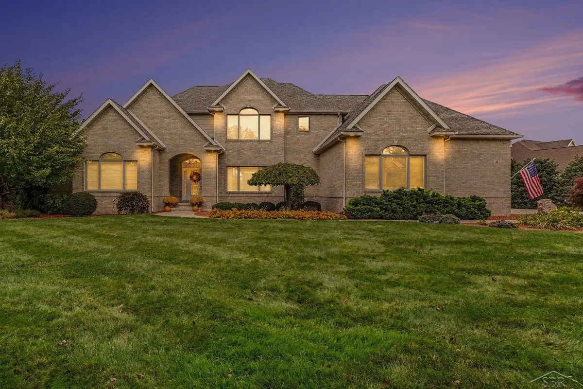 4 Sawmill Creek, Saginaw, MI 48603 - #1
