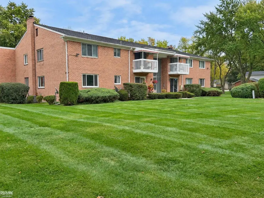 42732 Sheldon #149, Clinton Township, MI 48038 - #2