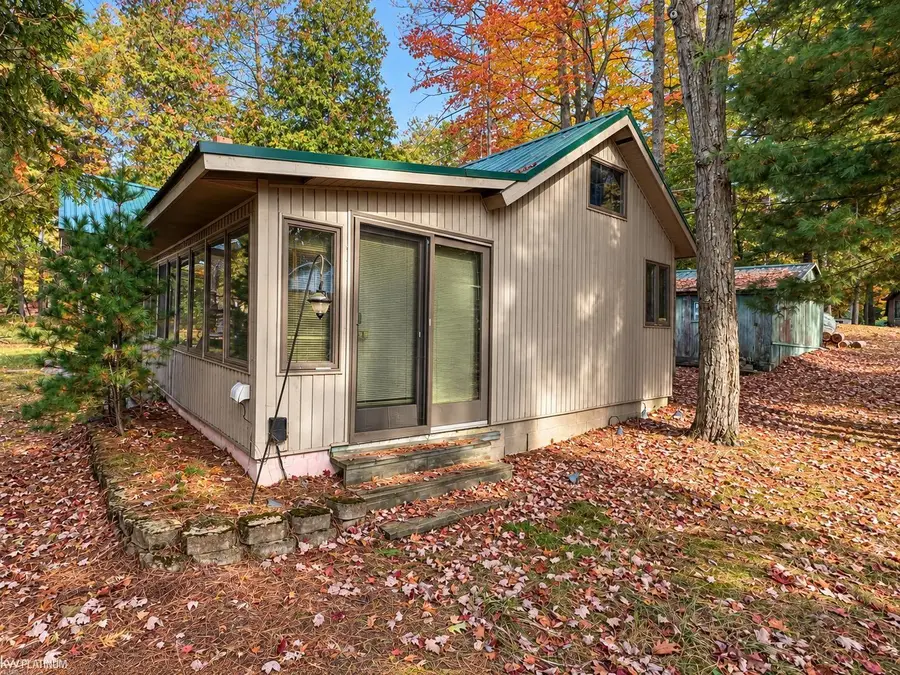 8101 Campbell, Hale, MI 48739 - #3
