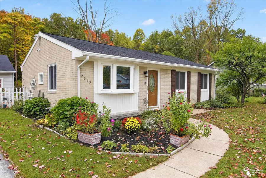 2695 Thunderbird, Lambertville, MI 48144 - #2