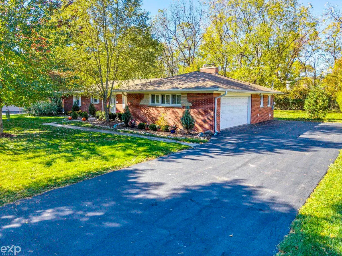 21017 Westfarm, Northville, MI 48167 - #1