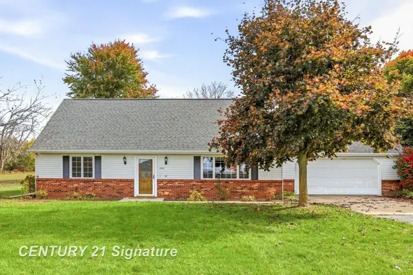 880 N Thomas, Saginaw, MI 48609