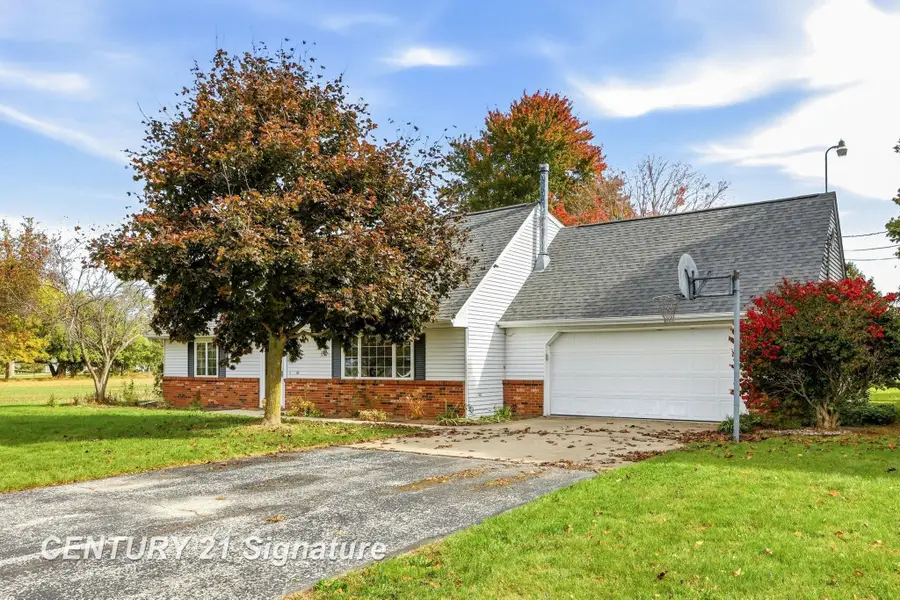 880 N Thomas, Saginaw, MI 48609 - #2
