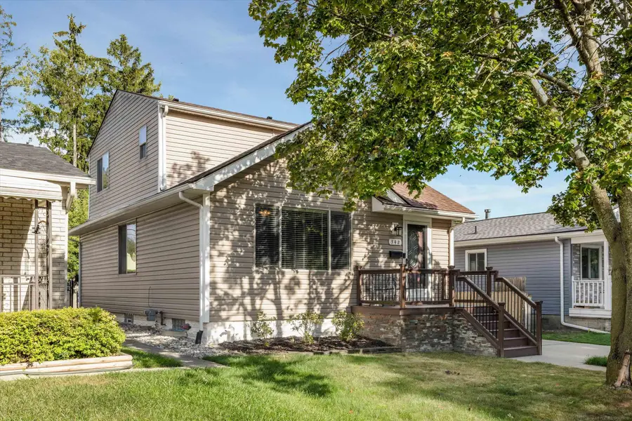 342 N Marias, Clawson, MI 48017 - #2