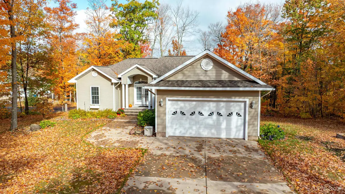 1802 Robindale, Houghton, MI 49931 - #1