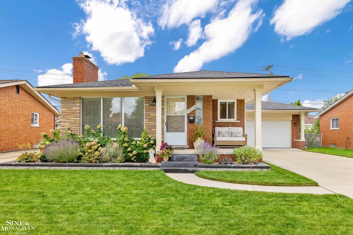 23118 Greencrest, Saint Clair Shores, MI 48080 - #1