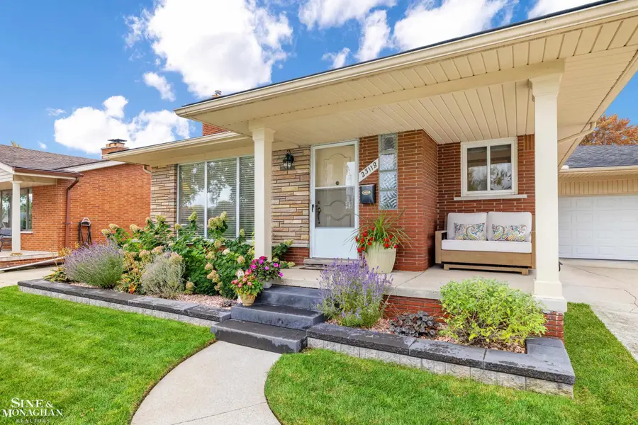 23118 Greencrest, Saint Clair Shores, MI 48080 - #2