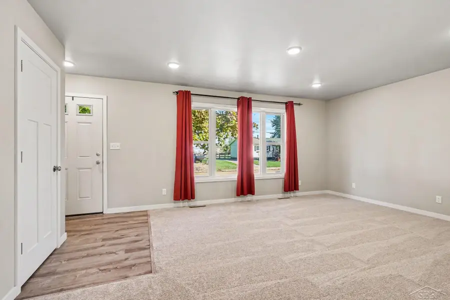 214 Kirby, Bay City, MI 48706 - #2