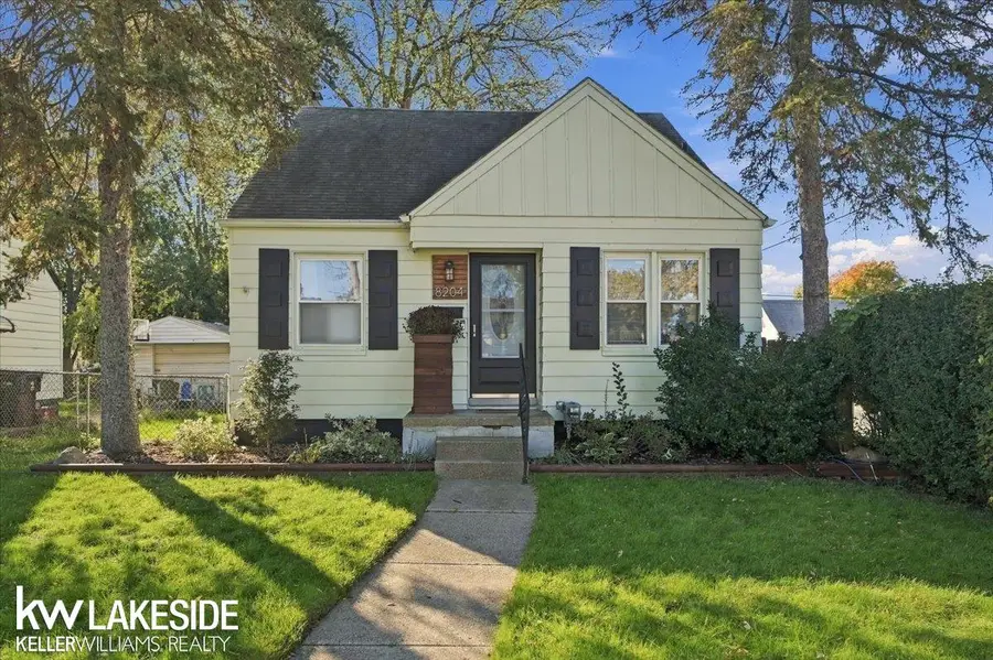 8204 Standard, Center Line, MI 48015 - #2