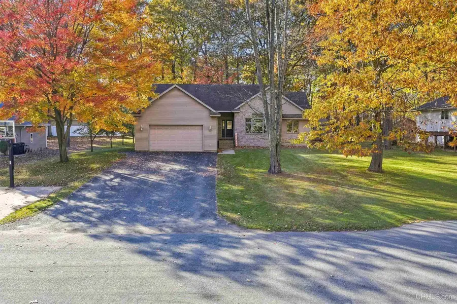 25 Sandy, Gladstone, MI 49837 - #2