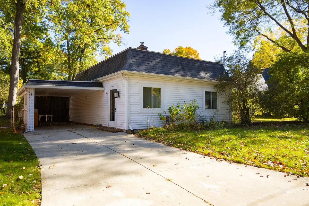 634 7th, Owosso, MI 48867 - #1