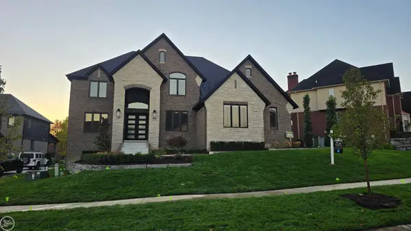 54438 Carrington #110, Shelby Twp, MI 48316