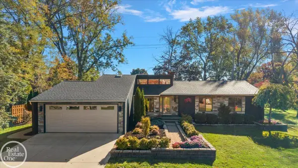 480 Stratford, Saint Clair, MI 48079