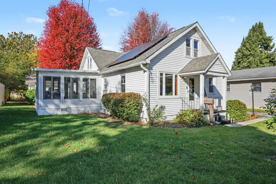 306 Plummer, Essexville, MI 48732 - #2