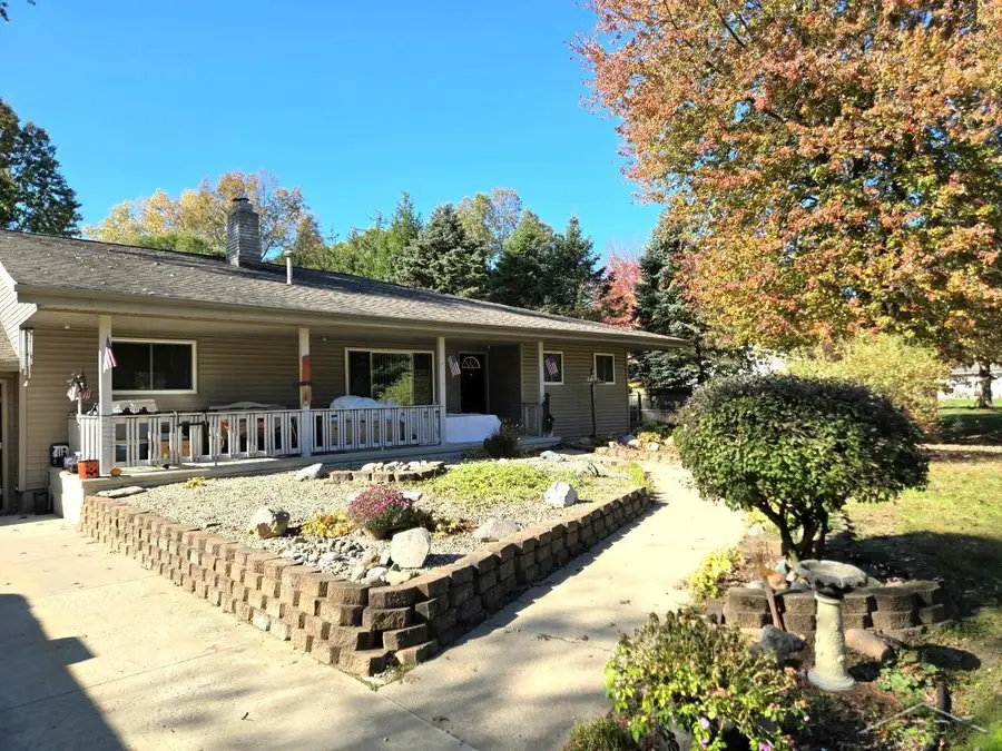 3444 S Gleaner, Saginaw, MI 48609 - #3
