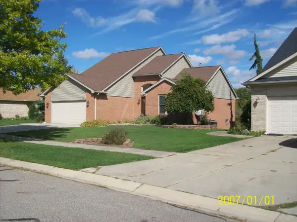 627 Old Farm, Lapeer, MI 48446
