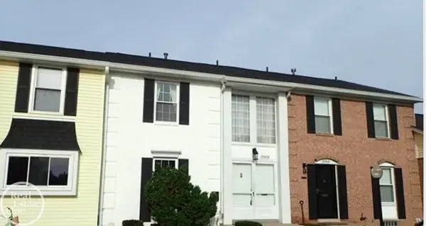 37479 Charter Oaks, Clinton Township, MI 48036
