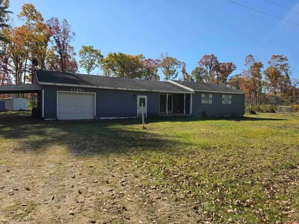 11841 W Eight Point Lake, Lake, MI 48632