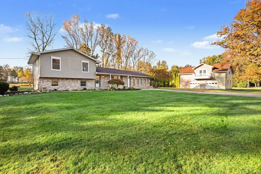 1175 W Rathbun, Burt, MI 48417 - #3
