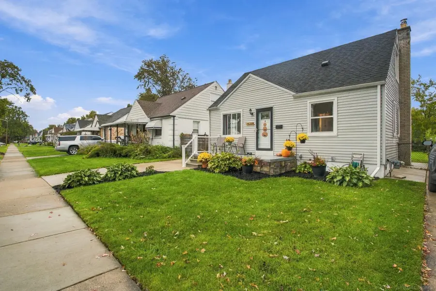 26108 Culver, Saint Clair Shores, MI 48081 - #2