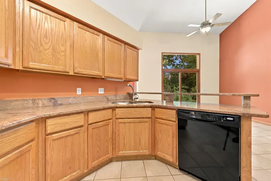 42170 Brianna, Clinton Township, MI 48038 - #3