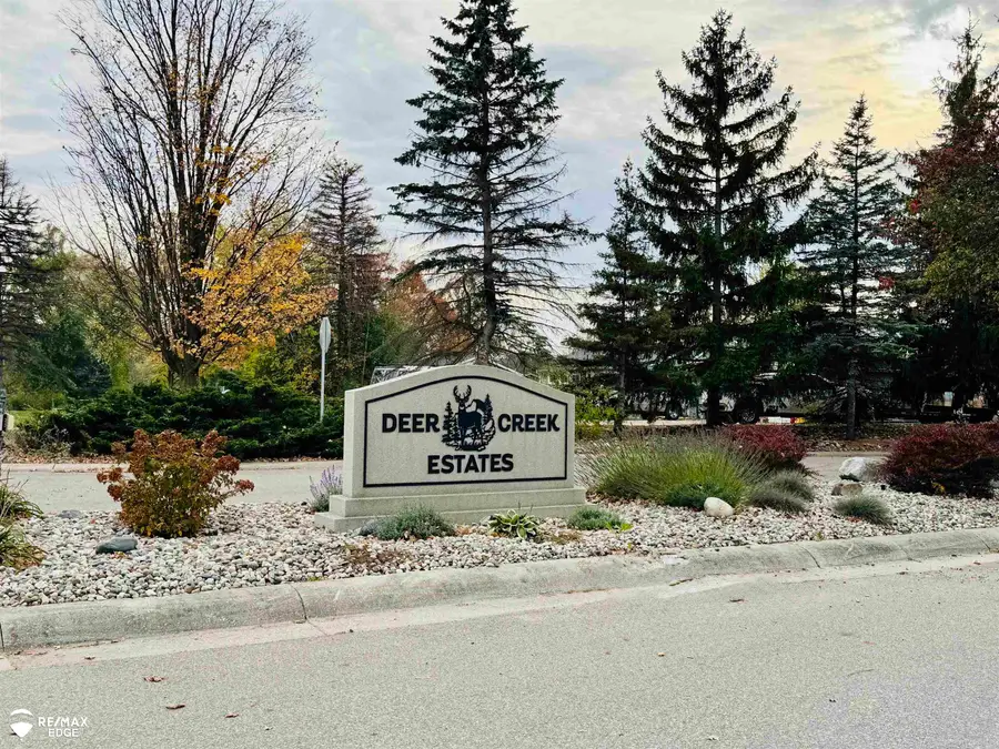 1381 Deer Creek, Grand Blanc, MI 48439 - #2