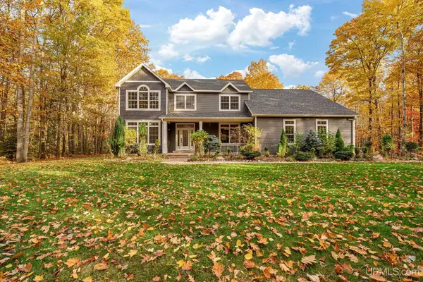 190 Huron Woods, Marquette, MI 49855