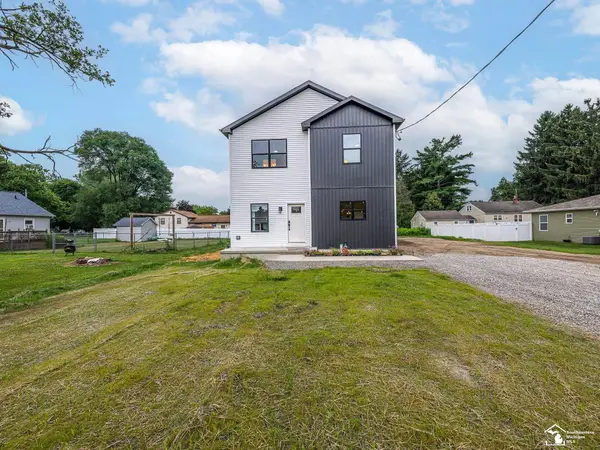 15604 Pine, Monroe, MI 48161