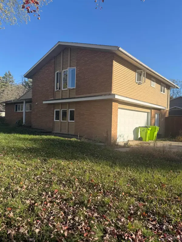 3070 E Frederick, Midland, MI 48640