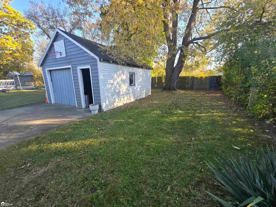 614 E Hobson, Flint, MI 48505 - #2