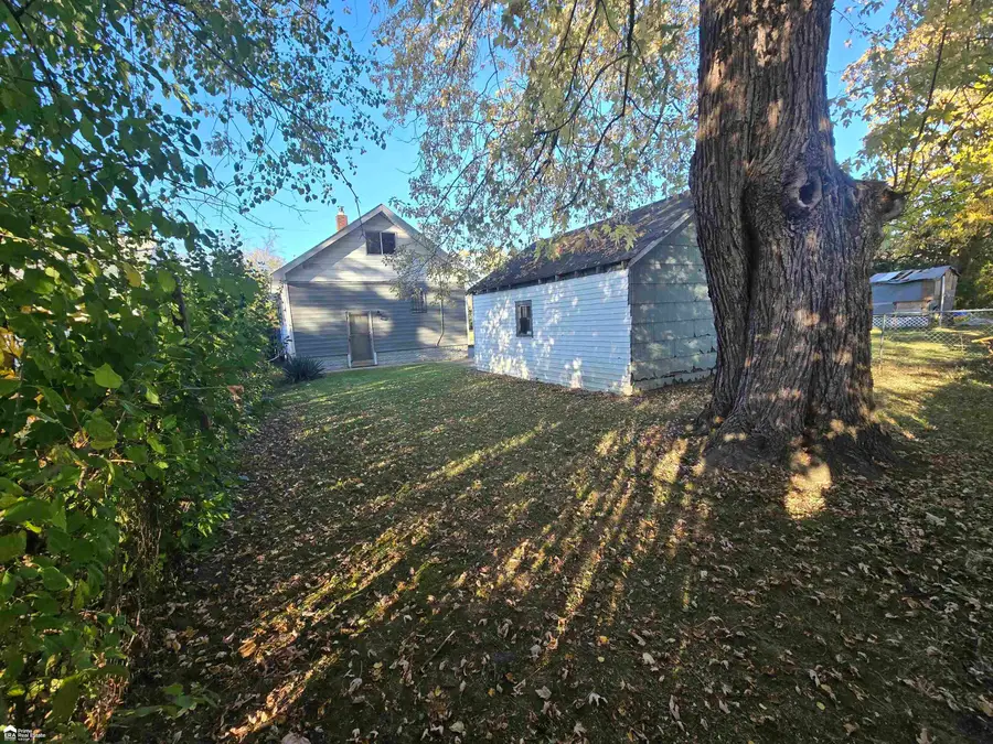 614 E Hobson, Flint, MI 48505 - #3