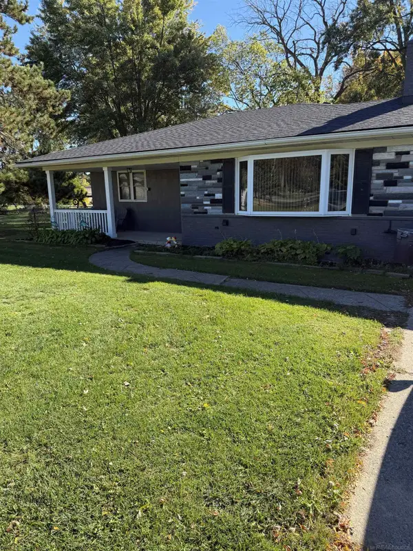 36290 Moravian, Clinton Township, MI 48035