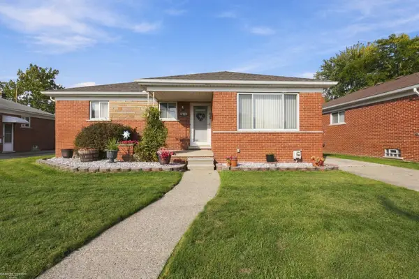 17151 Wilson, Eastpointe, MI 48021