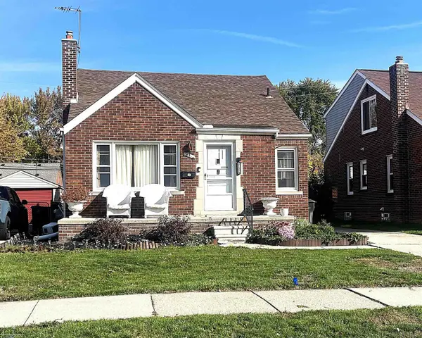 21529 Englehardt, Saint Clair Shores, MI 48080