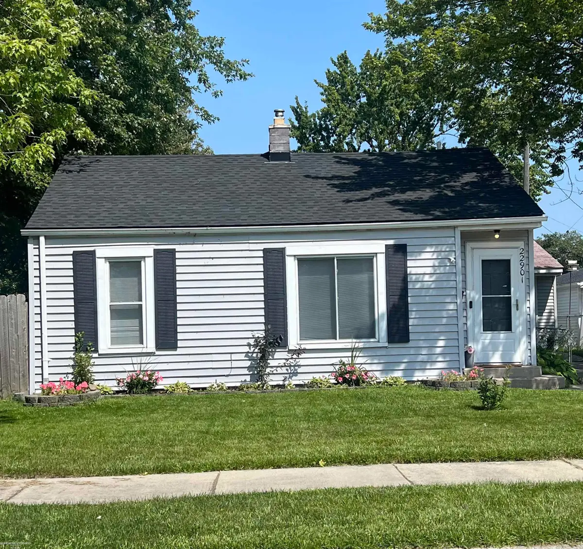 22901 Hoffman, Saint Clair Shores, MI 48082 - #1