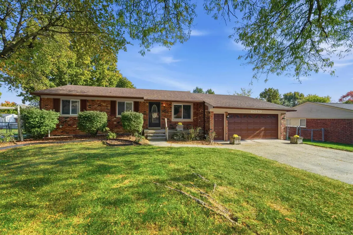 45430 Abington, Macomb, MI 48042 - #1