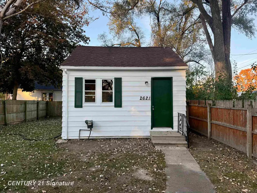 2621 S Niagara, Saginaw, MI 48602 - #2