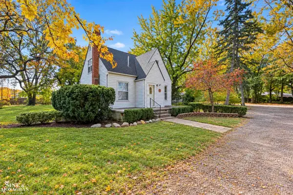 15850 Martin, Roseville, MI 48066