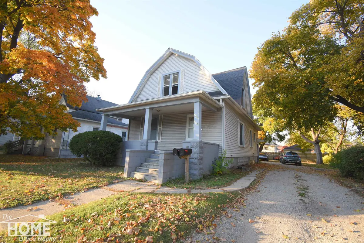703 E Main, Owosso, MI 48867 - #1