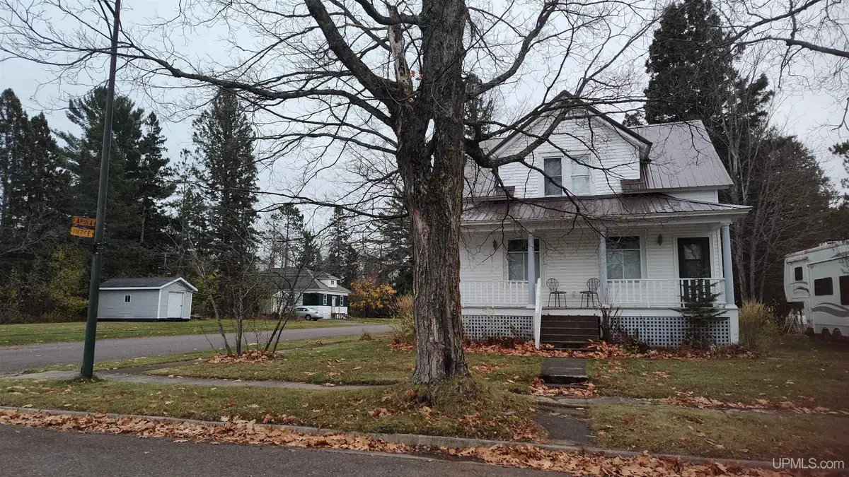 1310 E Pierce, Wakefield, MI 49968 - #1
