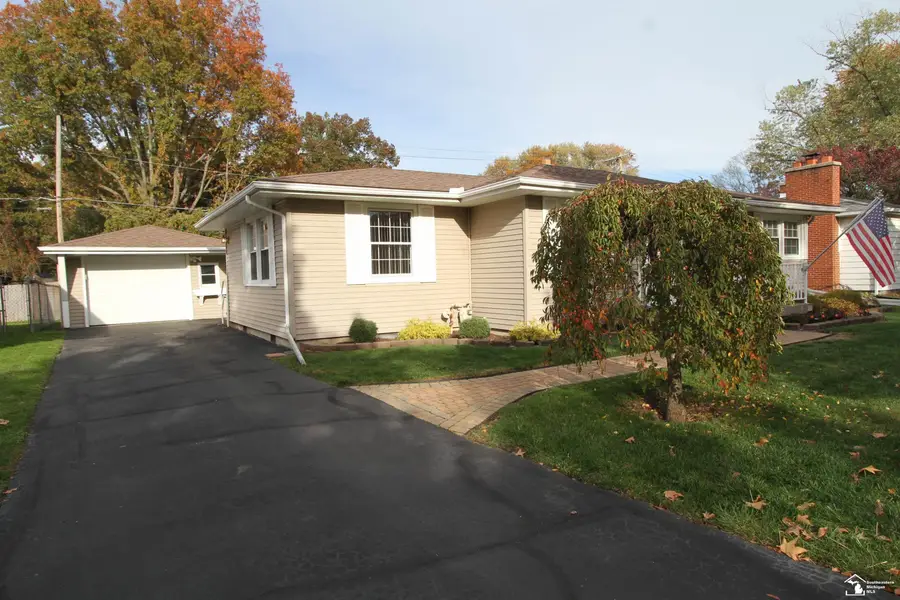 417 Orchard, Monroe, MI 48162 - #2