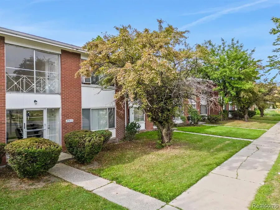 18419 W Chicago, Detroit, MI 48228 - #2