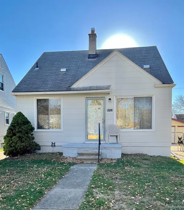 2279 Detroit, Lincoln Park, MI 