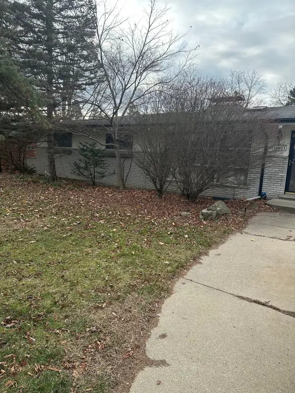 19021 Merriman, Livonia, MI 