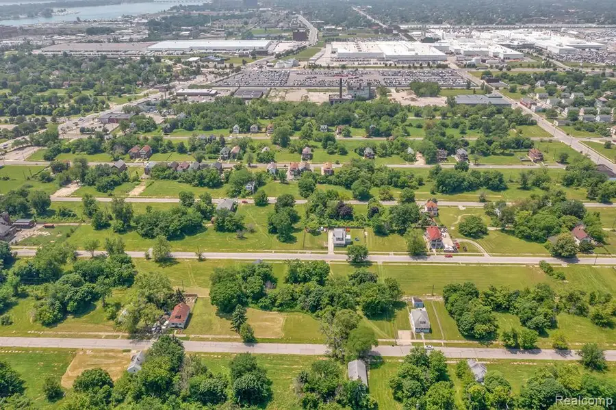 1526 Dickerson, Detroit, MI 48215 - #3